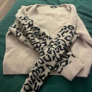 SHEIN Beige V-Neck Sweater with Leopard Sleeves
